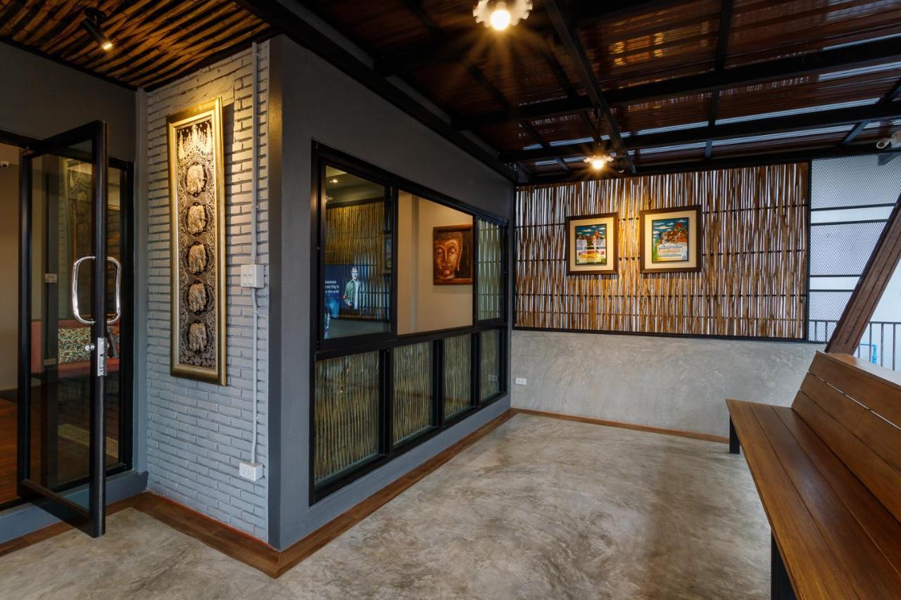 Hostel One Art And Gallery Τσιάνγκ Μάι Εξωτερικό φωτογραφία