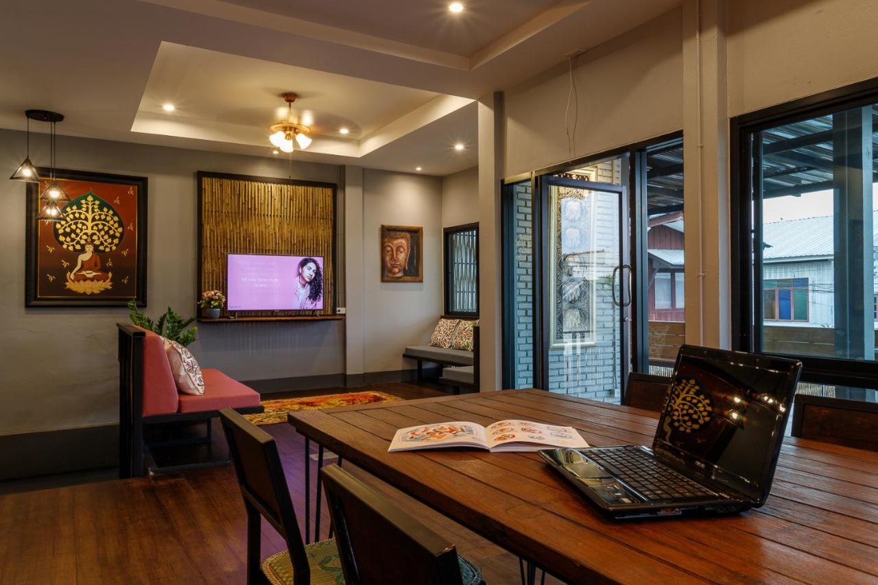 Hostel One Art And Gallery Τσιάνγκ Μάι Εξωτερικό φωτογραφία